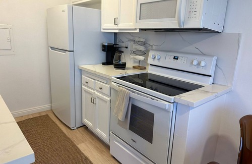 South Redondo Apartamento | Oceanfront 2BR/2BA w/ Stunning Views in Redondo Beach!