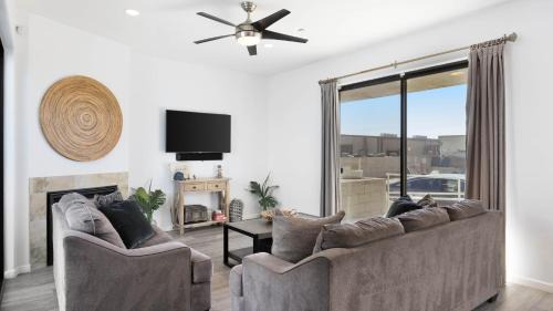 Oceano Casa | Oceanfront 2BR Rooftop Deck Beach Access Strand Way B