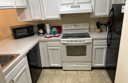 Atlantic Beach Condominio | Oceanfront, 3 bdrms for Memorial Day Week!!