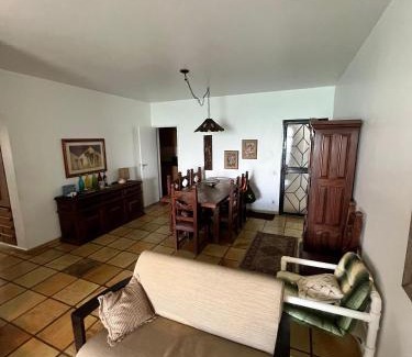 Centro Apartamento | Oceanfront 3BR with Balcony & View - GUA001