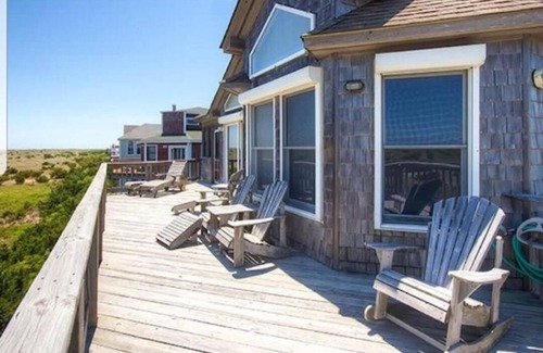 Salvo Casa | Oceanfront 4 bedroom Salvo Sandcastle * Hot Tub