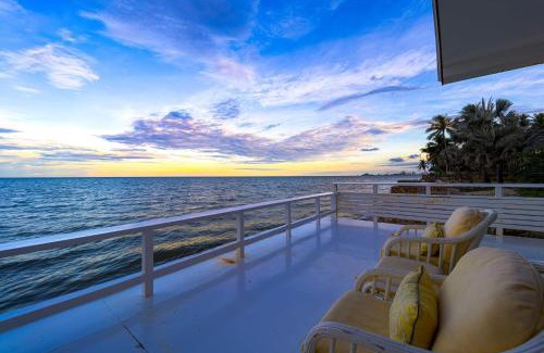 Hua Hin Villa | Oceanfront 6 Bedroom Twin Villas - OV6