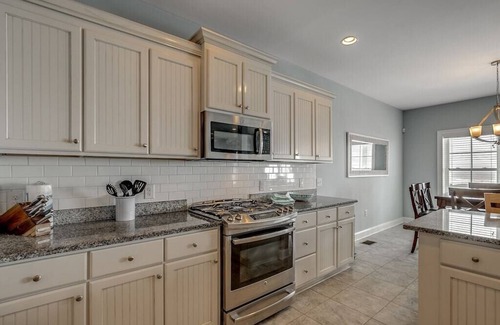 North Myrtle Beach Casa | Oceanfront 7Bedroom 7Bath Beach Home with Private Pool and Hot Tub!