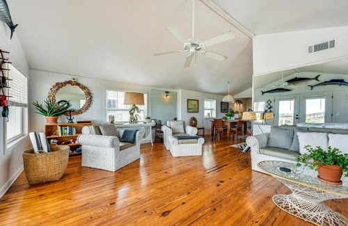 Fernandina Beach Casa | Oceanfront Amelia Island Cottage Deck and Boardwalk