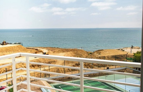 Playas Apartamento | Oceanfront apartment, swimming pool, automatic check-in