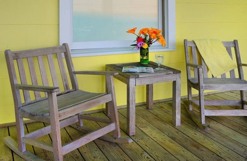 Wrightsville Beach Cabaña | Oceanfront Beach House with Trailborn Surf & Sound pool & beach access.