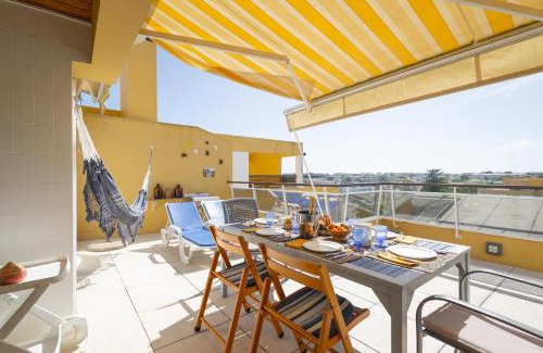 Oeiras Apartamento | OceanFront & Big Terrace Private Condo