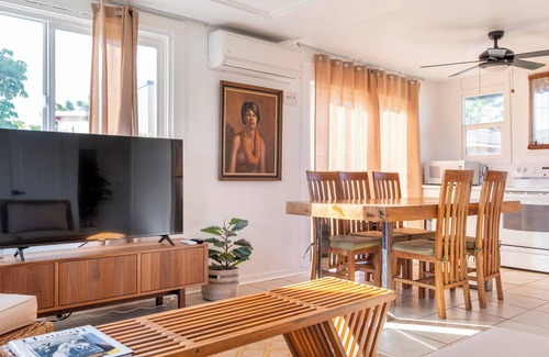 Ewa Casa | Oceanfront Bungalow with Gated Entry and Pet Friendly