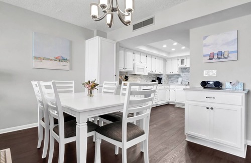 Wrightsville Beach Condominio | Oceanfront Condo at Station One – Ocean Views, Pool, and Tennis!