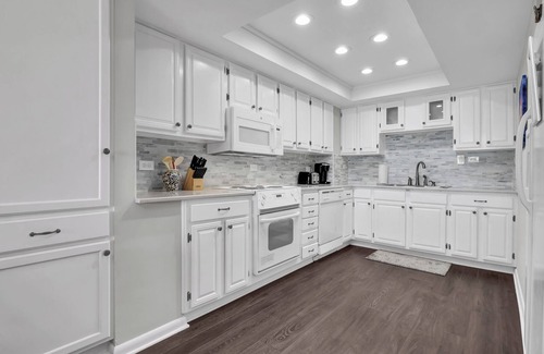 Wrightsville Beach Condominio | Oceanfront Condo at Station One – Ocean Views, Pool, and Tennis!
