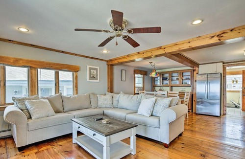 Brant Rock Casa | Oceanfront Cape Cod Home with Porch, Yard and Grill!