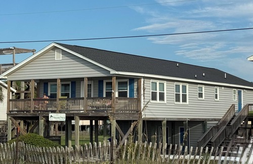 Folly Beach Casa | FRENTE AL MAR Vistas impresionantes! Libro para la primavera y el otoño ahora!