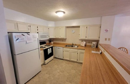 Rodanthe Condominio | Oceanfront Condo - OBX - Early Bird Catches the Worm