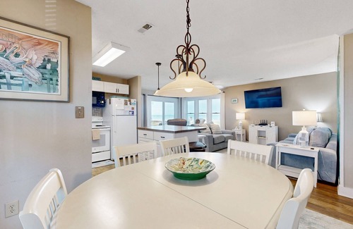 Avon Condominio | Oceanfront Condo w/Free WiFi, Central AC, Ocean View, Private W/D, & Shared Pool