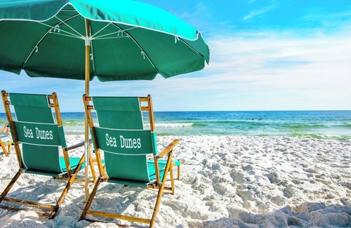 Panama City Beach Condominio | Oceanfront condo with scenic balcony! 1/2 Sleeps 6