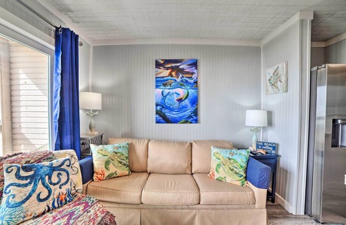 North Beach Condominio | Oceanfront Corpus Christi Escape w/ Community Pool