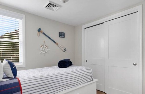 Portsmouth Cabaña | Oceanfront Cottage | Private Beach | AC | Kitchen