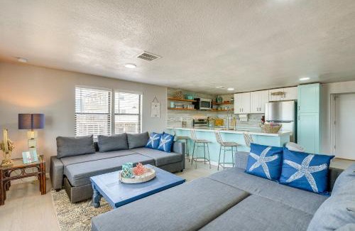 Surfside Beach Casa | Oceanfront Deck Surfside Beach Vacation Rental!