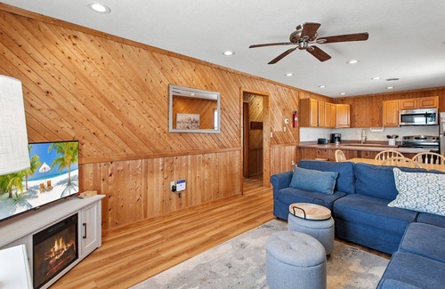 South Nags Head Casa | Oceanfront, dog friendly, amazing sunrise!