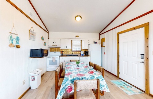 Buxton Casa | Oceanfront, Dog-Friendly House w/ Free WiFi, Ocean View, & Shared Pool