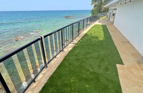 Barrero Casa | Oceanfront Dream Epic Sunset Private Pool Fire Pit