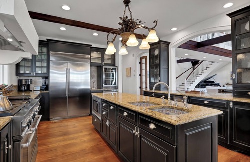 East Beach Casa | Oceanfront, East Beach, Occupancy 12, Four Bedroom Home