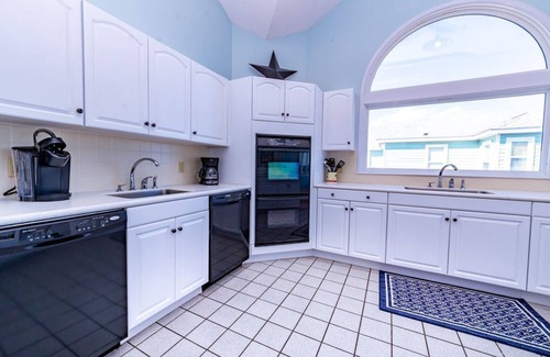Ocean Hill Casa | Oceanfront Estate, Corolla, 7 Bedrooms, Heated Pool, Hot tub with oceanview, Lig