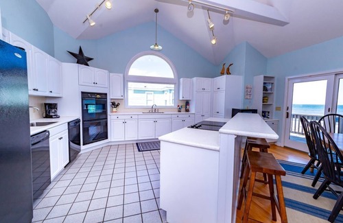Ocean Hill Casa | Oceanfront Estate, Corolla, 7 Bedrooms, Heated Pool, Hot tub with oceanview, Lig