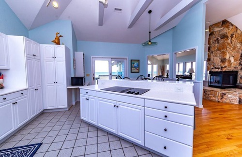 Ocean Hill Casa | Oceanfront Estate, Corolla, 7 Bedrooms, Heated Pool, Hot tub with oceanview, Lig