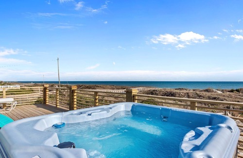 Atlantic Beach Casa | Oceanfront Family Cottage: Hot Tub, Heated Pool. Game Room & Stunning Beach View