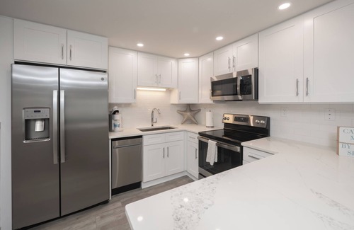 Sunnyside Condominio | Oceanfront-fully renovated~next to 30A in gated community of Carillon