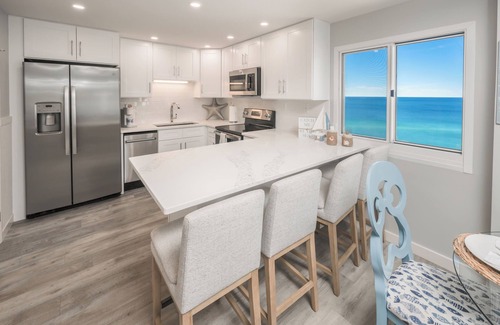 Sunnyside Condominio | Oceanfront-fully renovated~next to 30A in gated community of Carillon