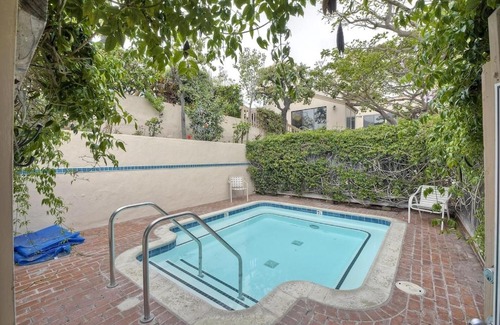 Solana Beach Apartamento | Oceanfront Fully Remodeled 2BR 2BA, Pool, Hot Tub, Gated Parking