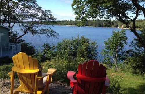 Chester Casa | Oceanfront Garden Cottage - Gateway to Attractions and Towns, Private Cove Mooring