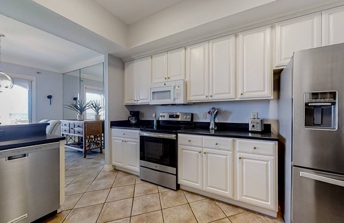 American Beach Casa | Oceanfront, gated community townhome with private W/D, beach & pool access