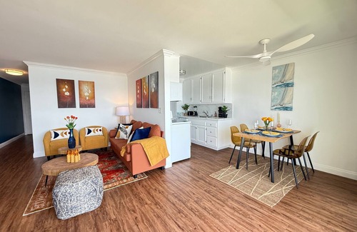South Redondo Apartamento | Oceanfront Getaway - Parking - Stunning Views