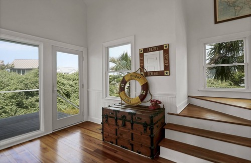 South Beach Casa | Oceanfront, great for families with children, BHI