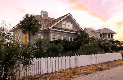 South Beach Casa | Oceanfront, great for families with children, BHI