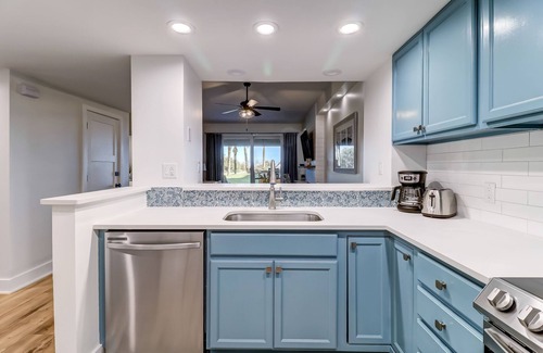 Fernandina Beach Condominio | Oceanfront | Ground Floor | Meticulously Renovated Sea Dunes Villa
