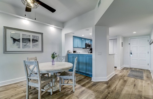 Fernandina Beach Condominio | Oceanfront | Ground Floor | Meticulously Renovated Sea Dunes Villa