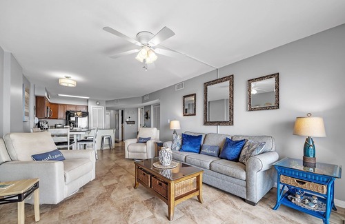 Fort Morgan Condominio | Oceanfront Gulf view - 2 bed/2 bath condo: pools, balcony, tons of amenities!