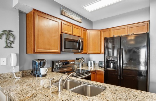 Fort Morgan Condominio | Oceanfront Gulf view - 2 bed/2 bath condo: pools, balcony, tons of amenities!