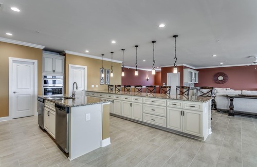 North Myrtle Beach Casa | NUEVO para 2019 - Oceanfront Home - Sleeps 26! 8BR / 8. 5BA