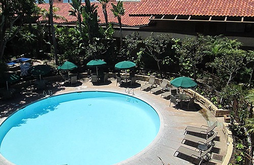 Ventura Complejo | Oceanfront Harbortown Point Marina Retreat + Amenities, Studio Suite