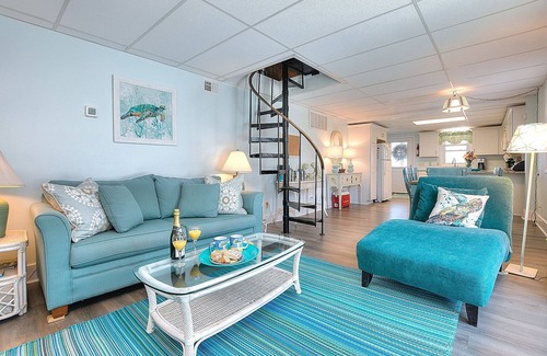 Holden Beach Cabaña | Oceanfront. Heated Saltwater Pool. Perfect For A Small Family.