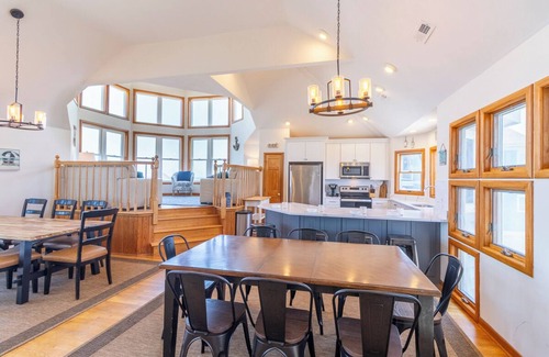 Currituck County Casa | Oceanfront home in Corolla NC just steps from the beach!