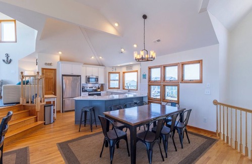 Currituck County Casa | Oceanfront home in Corolla NC just steps from the beach!