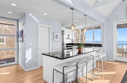 Montauk Casa | Oceanfront Home In Downtown Montauk!!! Private Ocean Beach Path!!