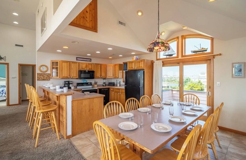 Salvo Casa | Oceanfront home in Salvo w/ Private Pool & Game Room