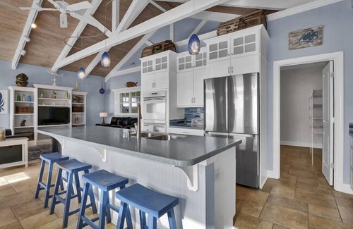 North Carolina Coast Casa | Oceanfront Beach Home w Private Pool & Elevators